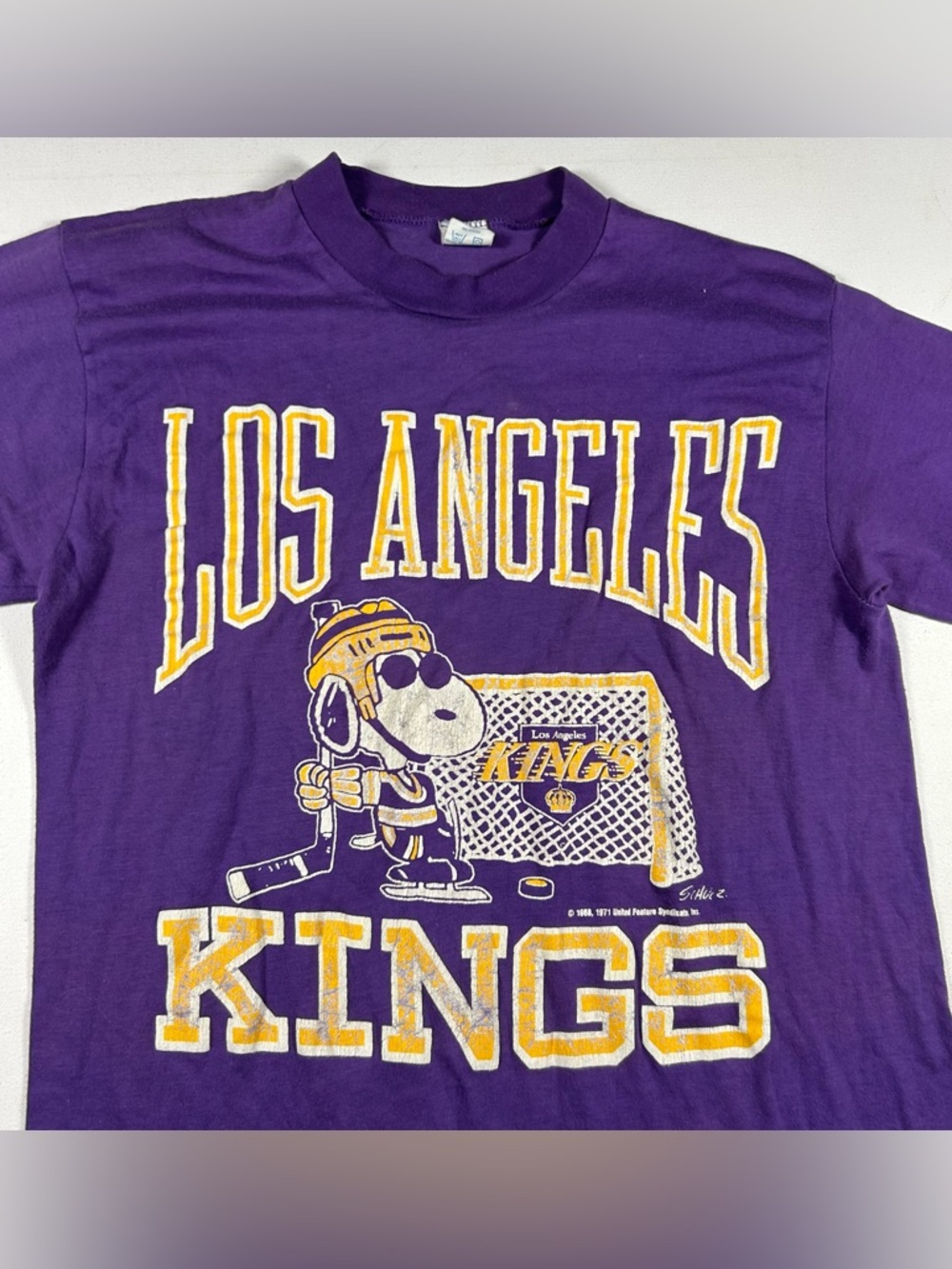 Vintage 70s Snoopy Los Angeles Kings Snoopy Shirt Purple Fits Size Medium Mens